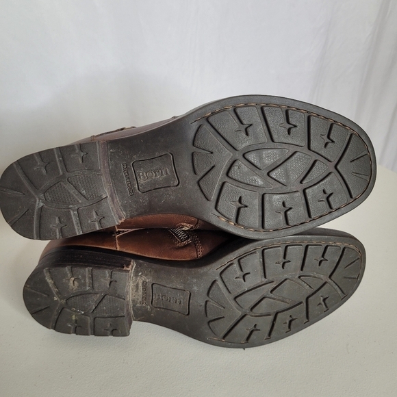 Born Women's Menswear-Inspired Dark Brown Distressed Chaval Booties - Size 9.5 - Picture 11 of 15